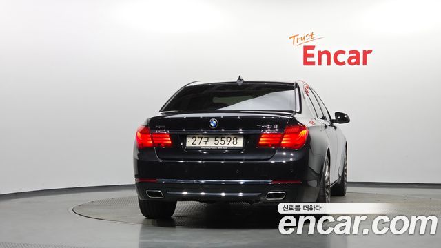 BMW 7-Series 2013 — photo 4