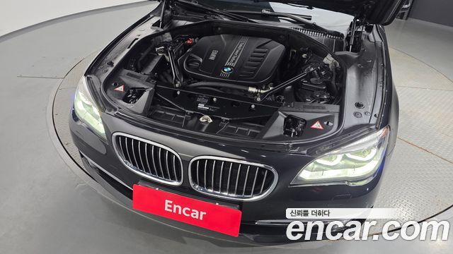 BMW 7-Series 2013 — photo 6