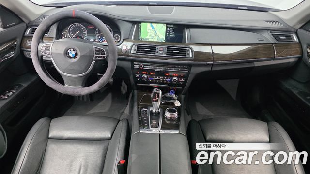BMW 7-Series 2013 — photo 7