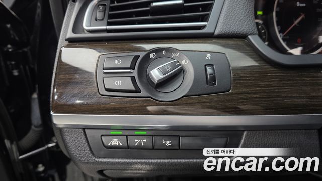BMW 7-Series 2013 — photo 12