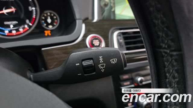 BMW 7-Series 2013 — photo 14