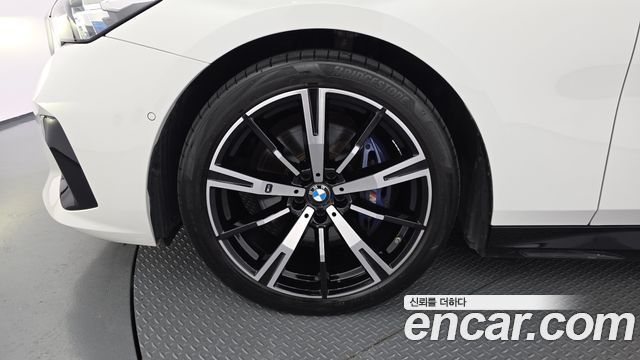 BMW 5-Series 2025 — photo 5
