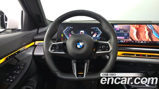 BMW 5-Series 2025 — photo 19