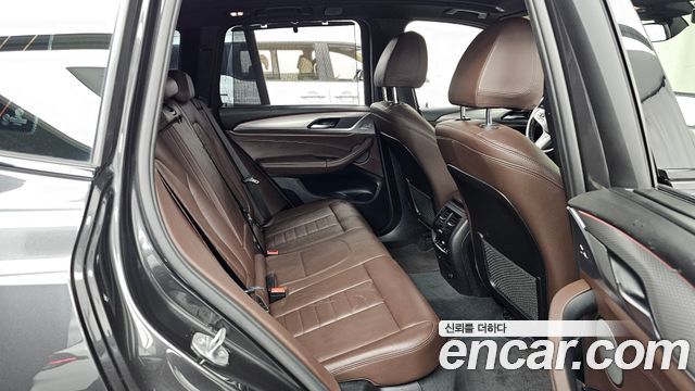 BMW X3 2018 — photo 18
