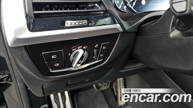 BMW X3 2018 — photo 28