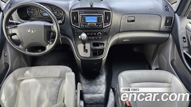 Hyundai Starex 2019 — photo 10