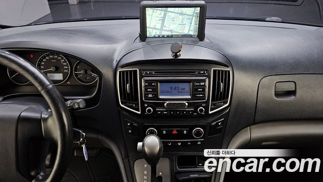 Hyundai Starex 2019 — photo 20