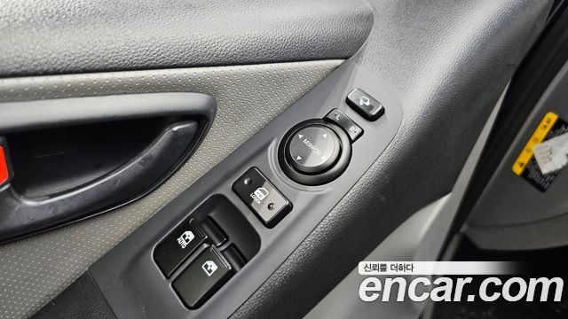 Hyundai Starex 2019 — photo 24