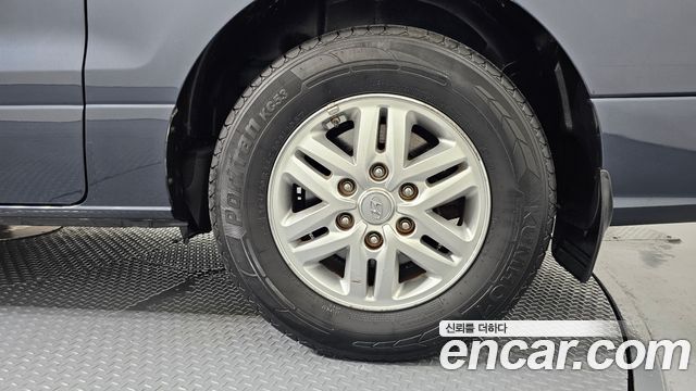 Hyundai Starex 2019 — photo 7