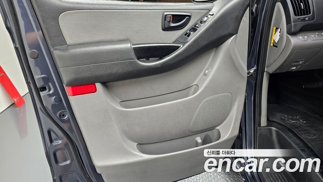 Hyundai Starex 2019 — photo 14