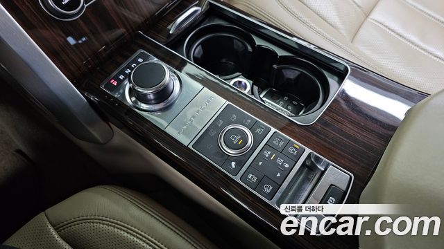 Land Rover Range Rover 2016 — photo 9