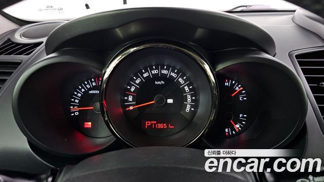 Kia Soul 2010 — photo 8