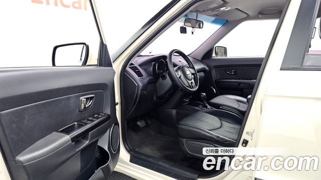 Kia Soul 2010 — photo 10