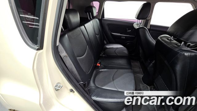 Kia Soul 2010 — photo 12