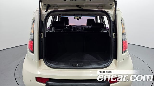 Kia Soul 2010 — photo 17