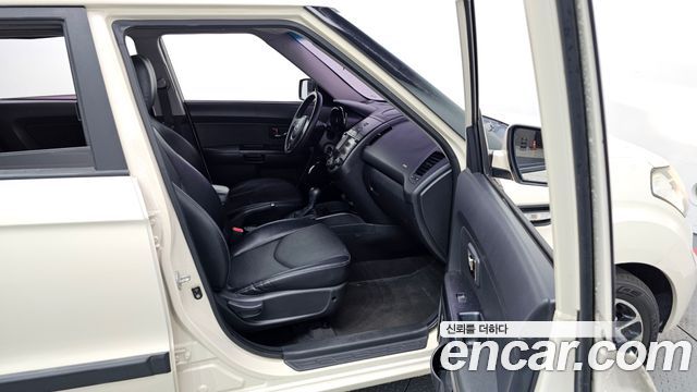 Kia Soul 2010 — photo 18