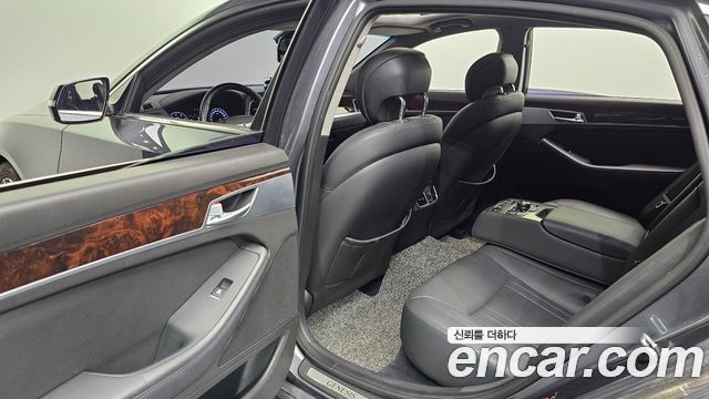 Hyundai Genesis 2015 — photo 11