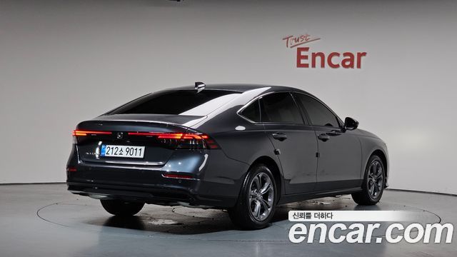 Honda Accord 2025 — photo 2