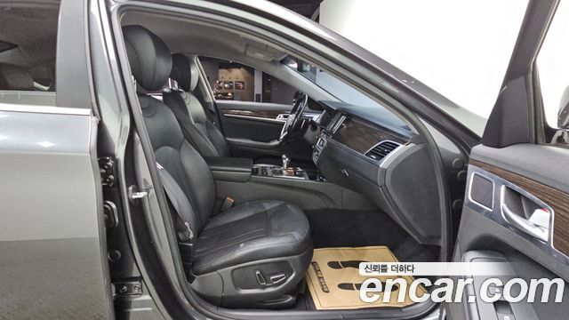 Genesis G80 2017 — photo 12