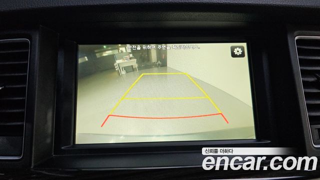 Genesis G80 2017 — photo 17