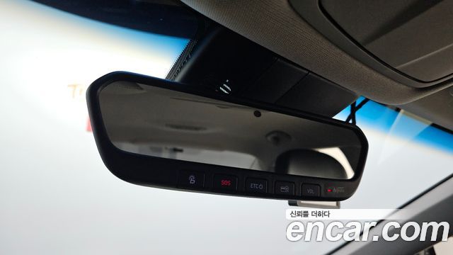 Genesis G80 2017 — photo 18