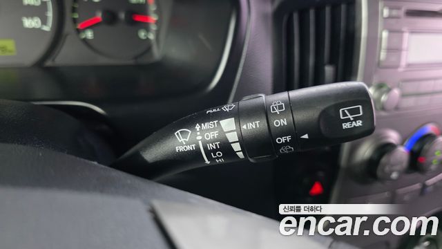 Hyundai Starex 2016 — photo 24