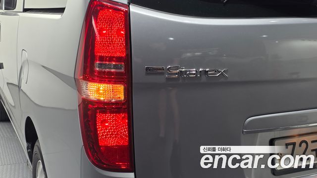 Hyundai Starex 2016 — photo 9