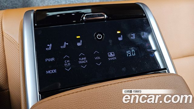 Toyota Camry 2026 — photo 25