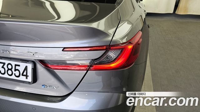 Toyota Camry 2026 — photo 9