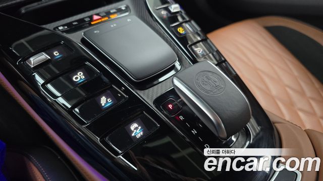 Mercedes-Benz AMG GT 2021 — photo 9
