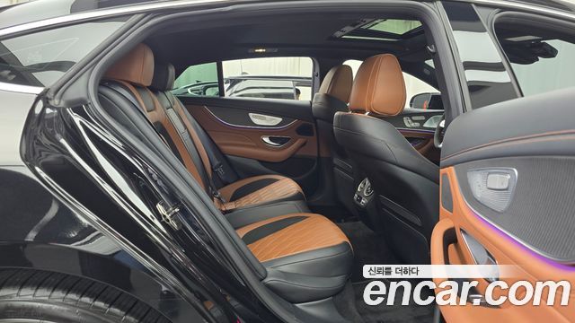 Mercedes-Benz AMG GT 2021 — photo 12