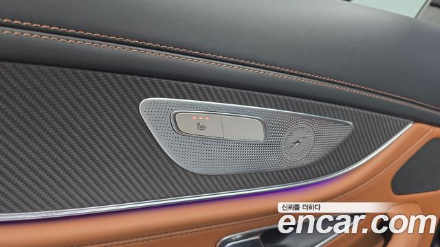 Mercedes-Benz AMG GT 2021 — photo 19