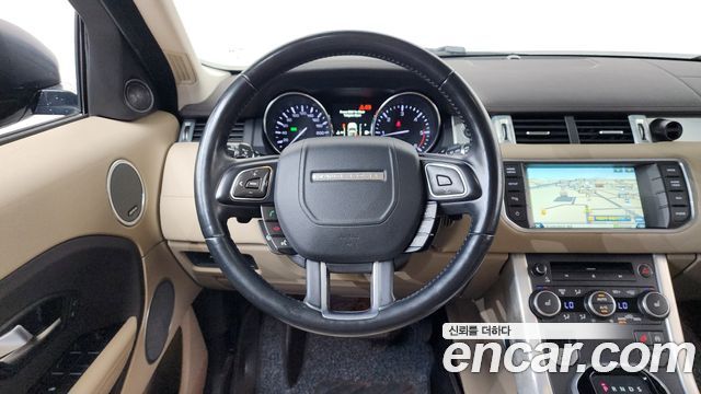 Land Rover Range Rover Evoque 2015 — photo 13
