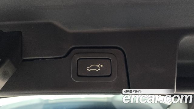 Land Rover Range Rover Evoque 2015 — photo 18