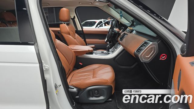 Land Rover Range Rover Sport 2016 — photo 11