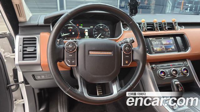 Land Rover Range Rover Sport 2016 — photo 13
