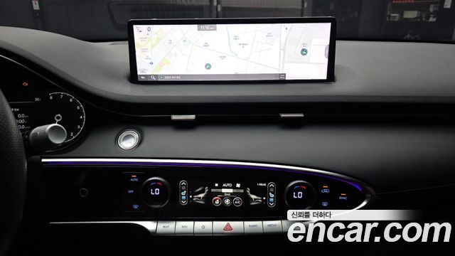 Genesis GV70 2021 — photo 20