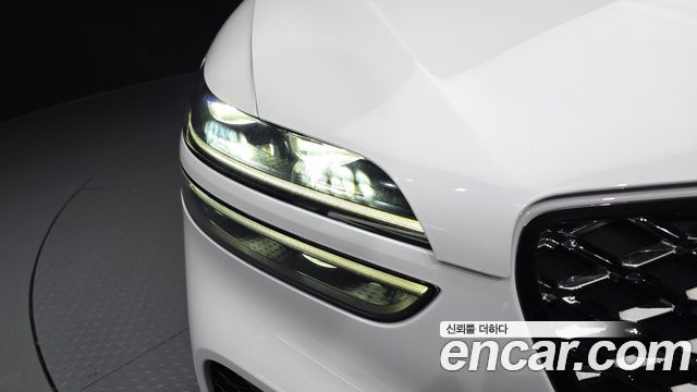 Genesis GV70 2021 — photo 8
