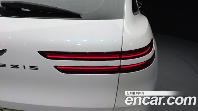 Genesis GV70 2021 — photo 9