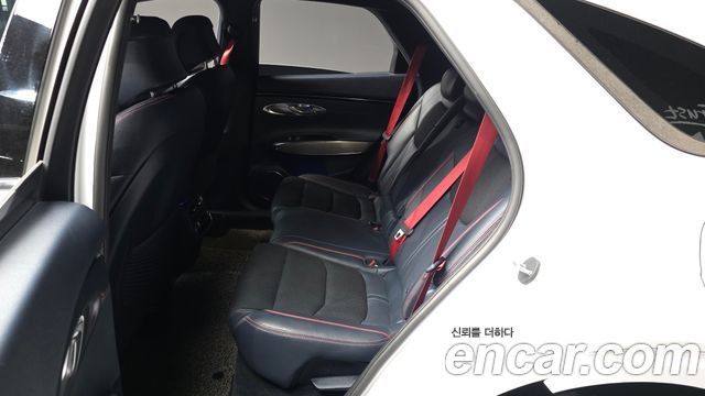Genesis GV70 2021 — photo 16