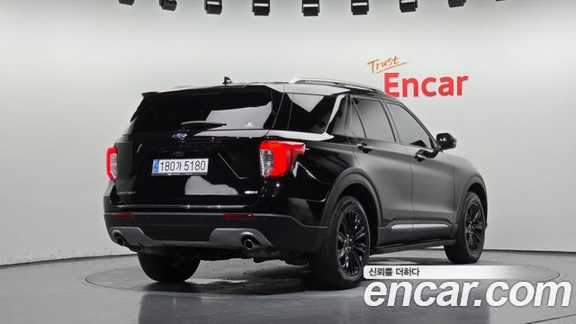 Ford Explorer 2020 — photo 2