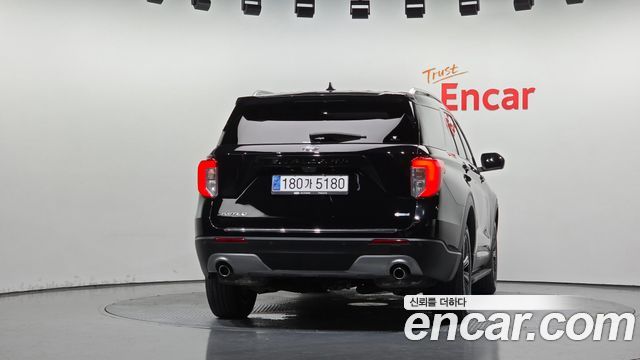 Ford Explorer 2020 — photo 4