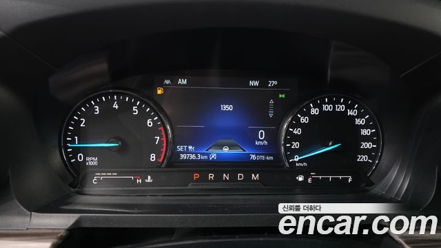 Ford Explorer 2020 — photo 11
