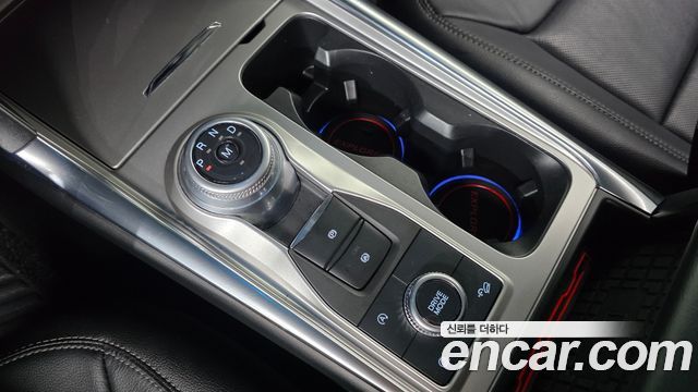 Ford Explorer 2020 — photo 12