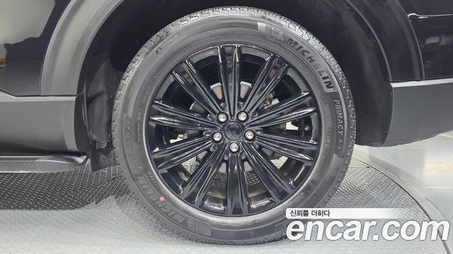 Ford Explorer 2020 — photo 7