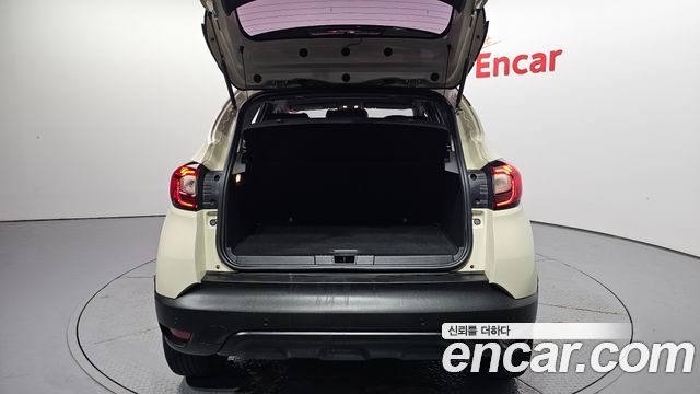 Renault Korea QM3 2019 — photo 20