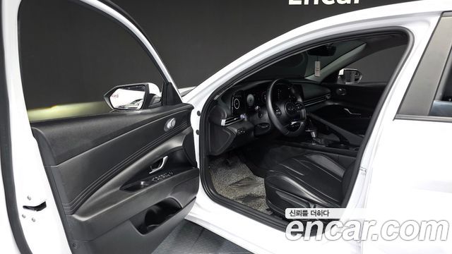 Hyundai AVANTE 2022 — photo 10