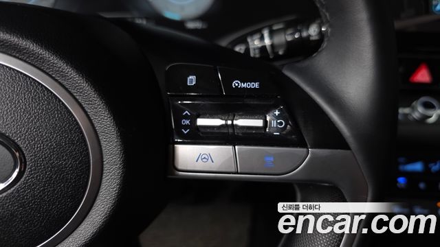 Hyundai AVANTE 2022 — photo 17