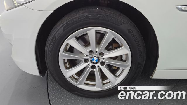 BMW 5-Series 2013 — photo 5
