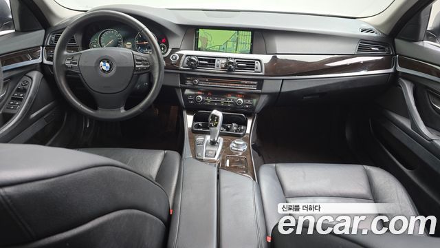 BMW 5-Series 2013 — photo 10